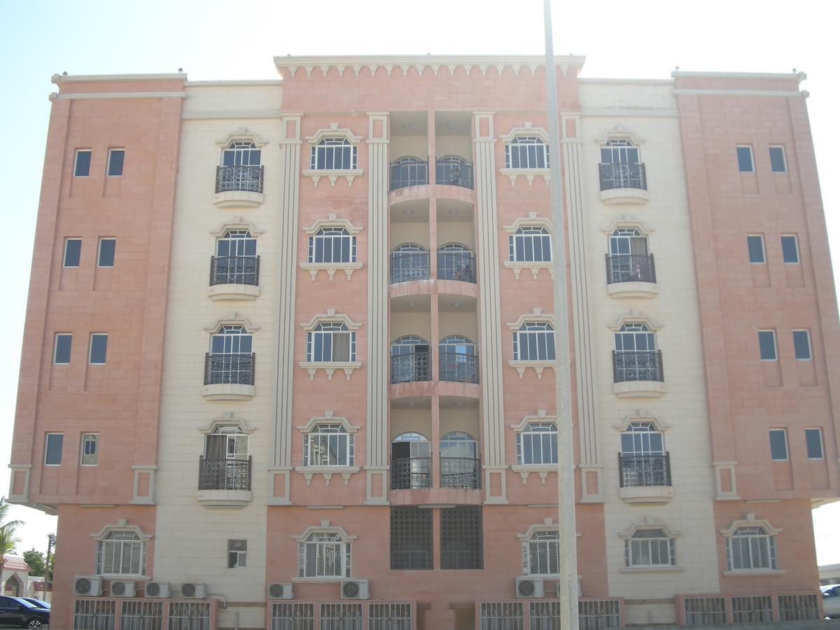 Al Andalus Furnished 4 *