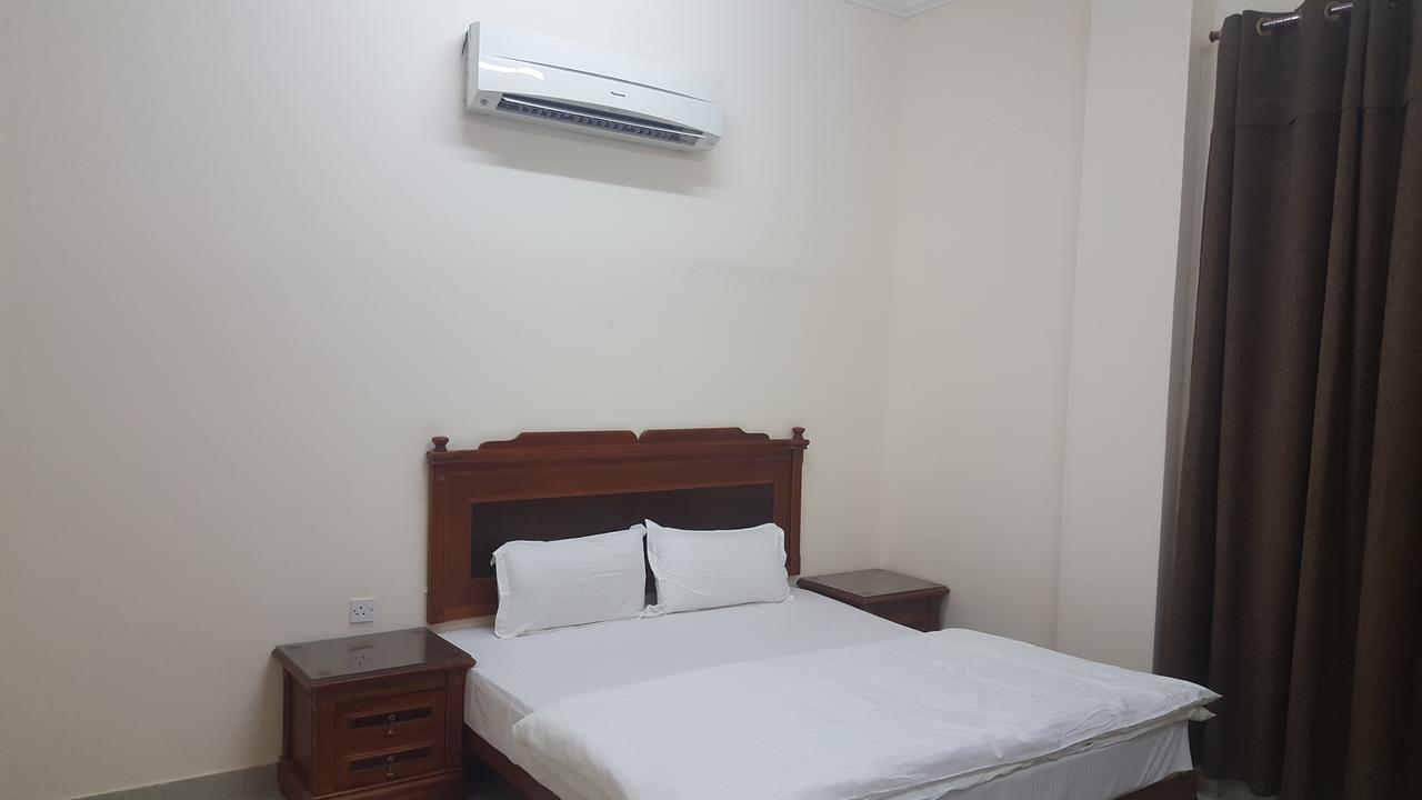 Al Andalus Furnished 4 Aparthotel